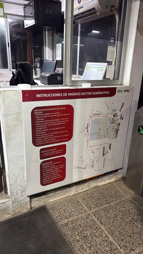 Panel informativo gran formato CCU instrucciones de ingreso — Jaime Print